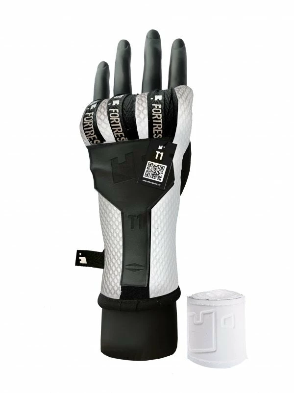 FORTRESS WRAPS & GEL PADS T1 Fastwraps – White & Black 1 FORTRESS WRAPS & GEL PADS T1 Fastwraps – White & Black