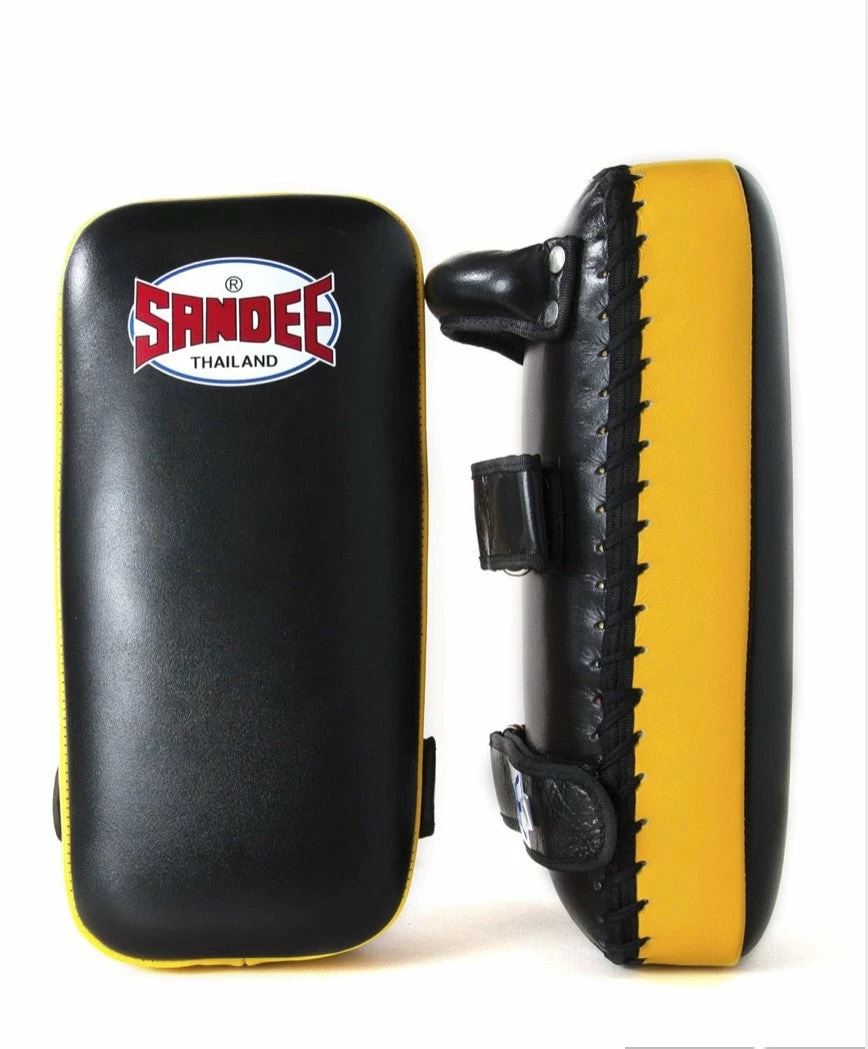 Champs Bxing Ltd Sandee Large Extra Thick Black & Yellow Flat Thai Kick Pads FOCUS MITTS & PADDLES 3 Champs Bxing Ltd Sandee Large Extra Thick Black & Yellow Flat Thai Kick Pads FOCUS MITTS & PADDLES