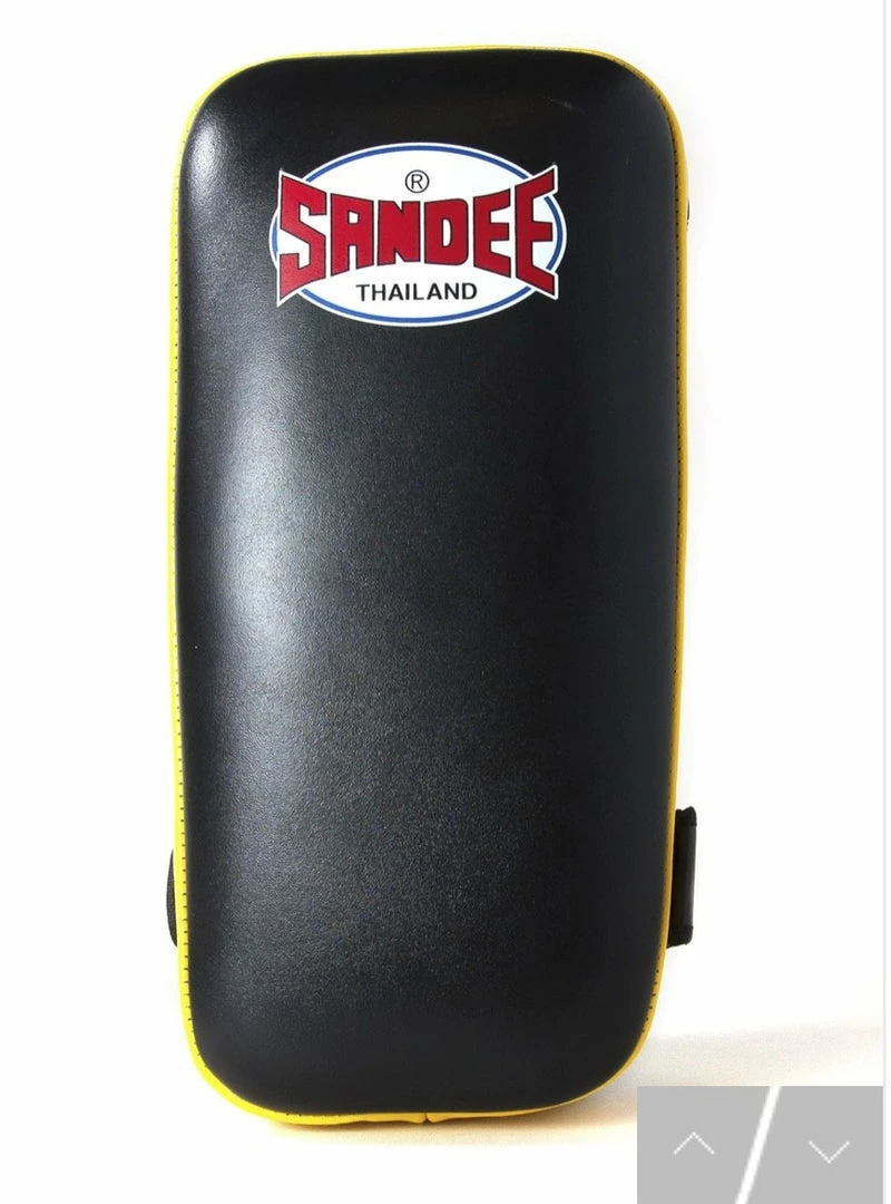 Champs Bxing Ltd Sandee Large Extra Thick Black & Yellow Flat Thai Kick Pads FOCUS MITTS & PADDLES 1 Champs Bxing Ltd Sandee Large Extra Thick Black & Yellow Flat Thai Kick Pads FOCUS MITTS & PADDLES