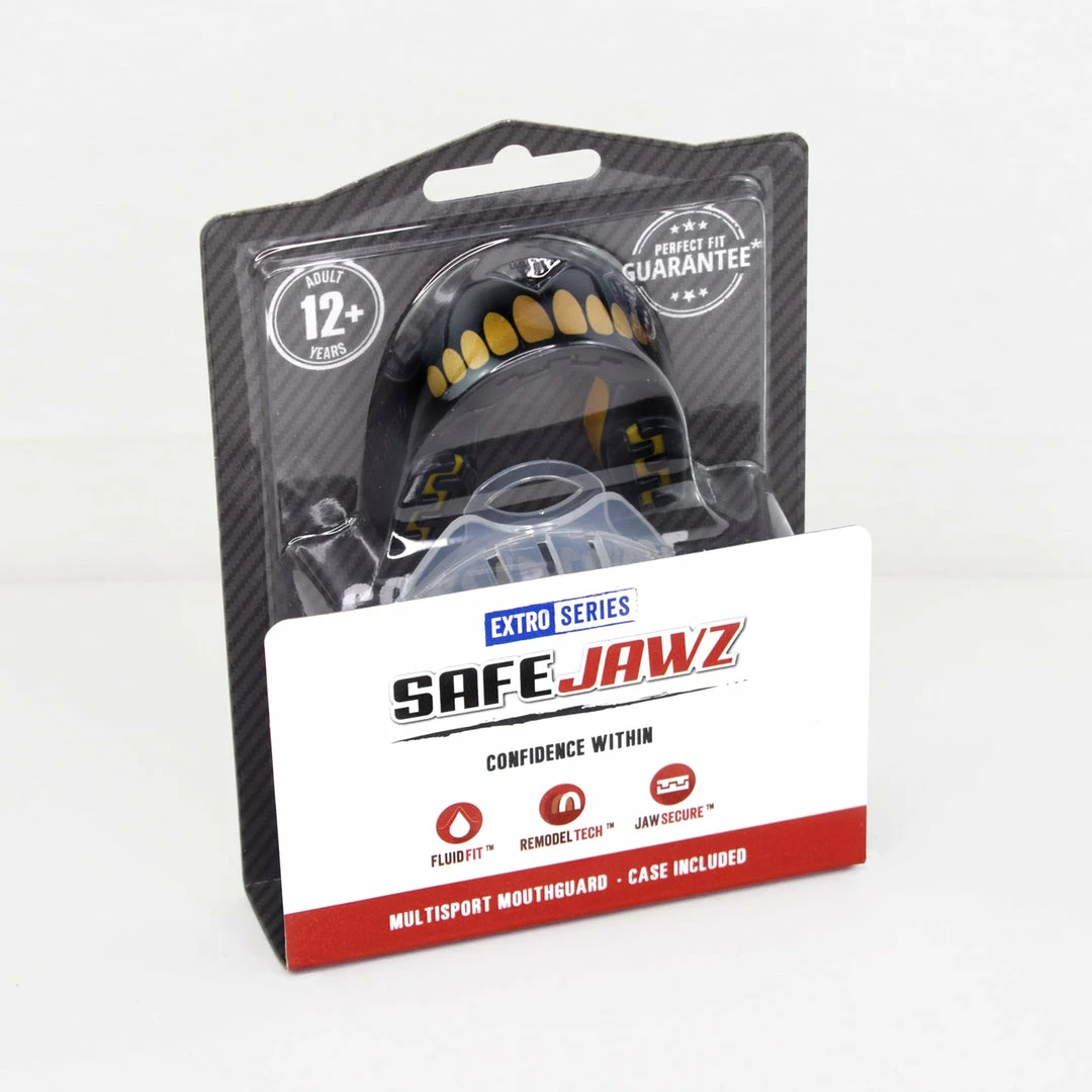 ACCESSORIES SAFEJAWZ® EXTRO SERIES SELF-FIT GOLDIE MOUTHGUARD. 4 ACCESSORIES SAFEJAWZ® EXTRO SERIES SELF-FIT GOLDIE MOUTHGUARD.